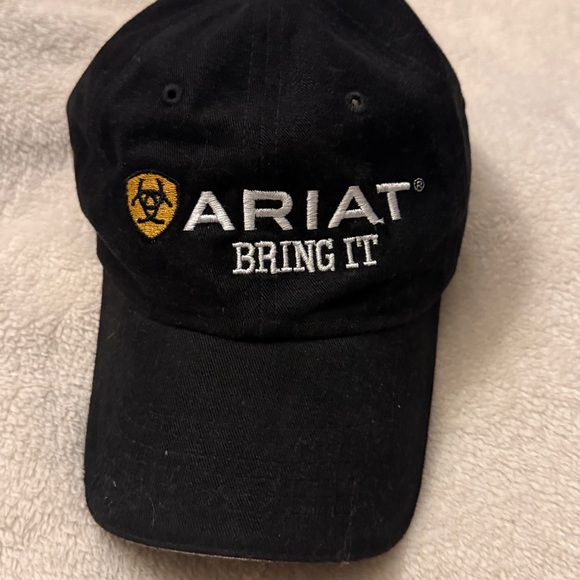 Ariat Other - Ariat Bring it Black adjustable Hat shasta wear 1g